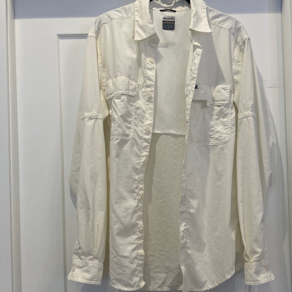 Columbia Titanium Men's Off-White Button-Down Shirt - Picture 2 of 8
